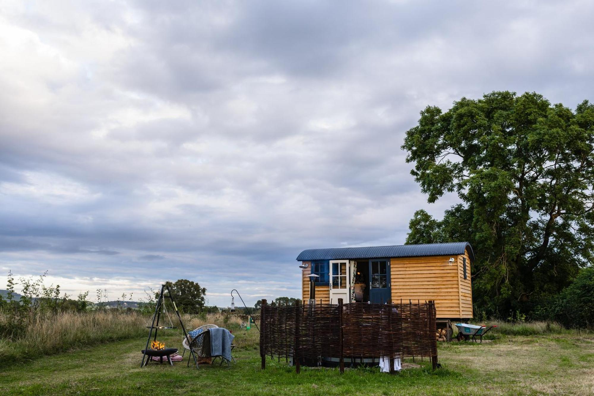 Toadland Shepherd Huts เดอรัม ภายนอก รูปภาพ