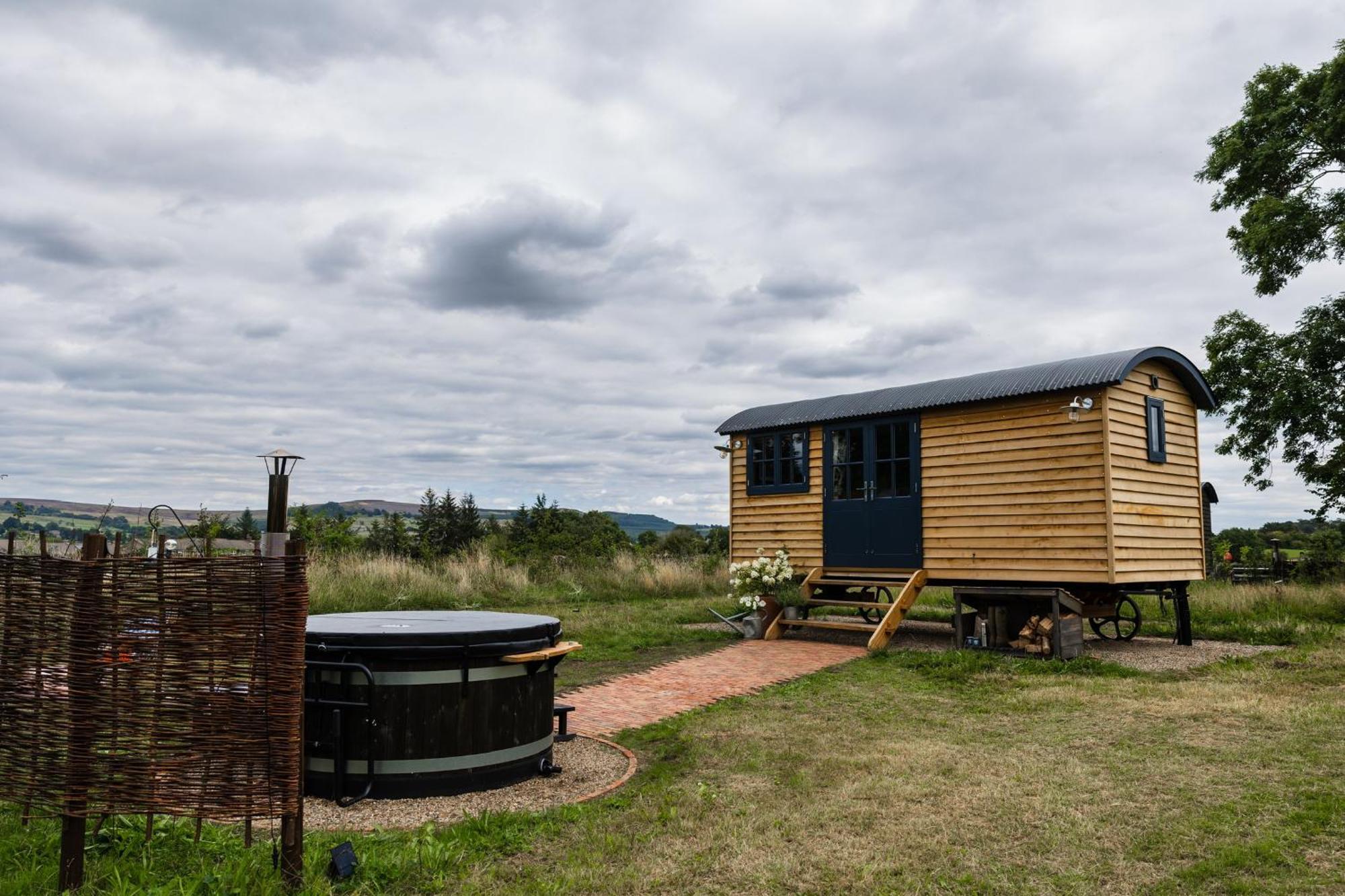 Toadland Shepherd Huts เดอรัม ภายนอก รูปภาพ